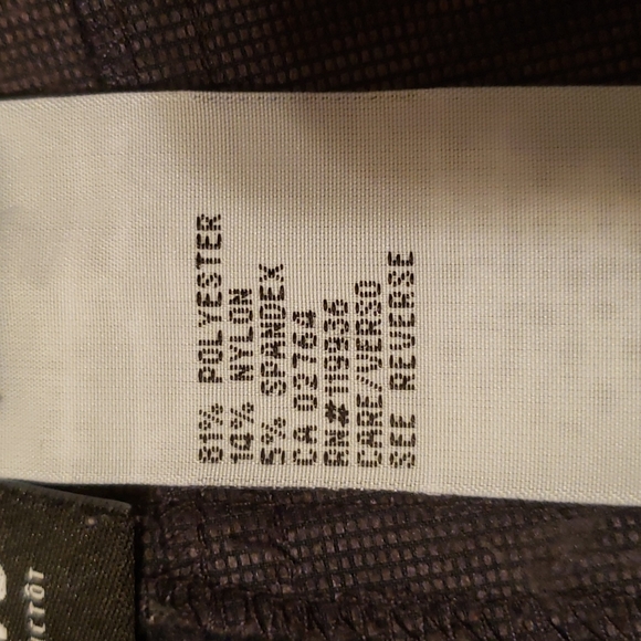 Nivo Women's Black Golf Shorts - Picture 4 of 14